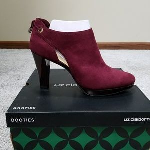 Size 10 Liz Claiborne wine dress heels